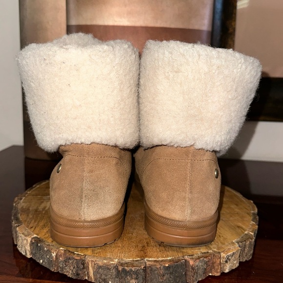 Abeo Women's Imelda Shearling Boots, Tan/Brown - Picture 3 of 15